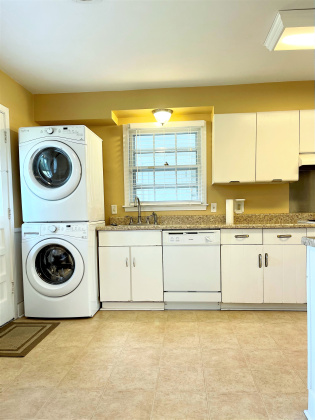 4950 Essexshire Ave, Memphis, Tennessee 38117, 3 Bedrooms Bedrooms, 0 ,2 BathroomsBathrooms,House,For Rent,Essexshire,0,2090
