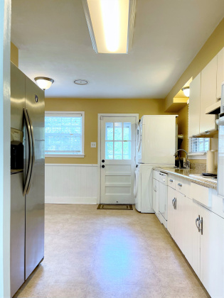 4950 Essexshire Ave, Memphis, Tennessee 38117, 3 Bedrooms Bedrooms, 0 ,2 BathroomsBathrooms,House,For Rent,Essexshire,0,2090