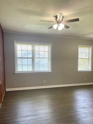 331 Barkwood Dr., Memphis, Tennessee 38109, 3 Bedroom Bedrooms, 0 ,1 BathroomBathrooms,House,For Rent,Barkwood Dr.,0,1024