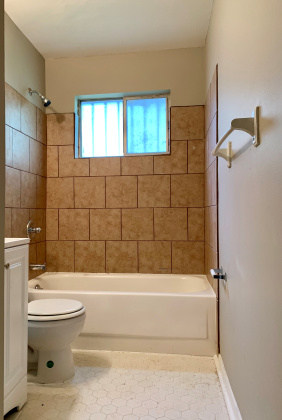 2093 Jefferson Ave, Memphis, Tennessee 38104, 2 Bedrooms Bedrooms, 0 ,1 BathroomBathrooms,Apartment,For Rent,Jefferson ,0,1410
