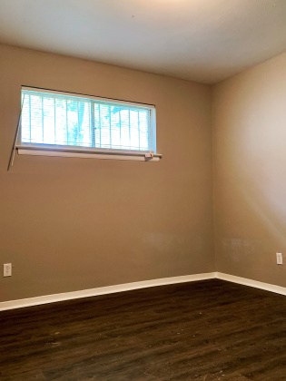 2093 Jefferson Ave, Memphis, Tennessee 38104, 2 Bedrooms Bedrooms, 0 ,1 BathroomBathrooms,Apartment,For Rent,Jefferson ,0,1410