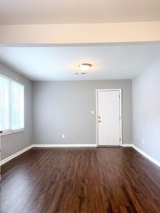 802 Cella Street, Memphis, Tennessee 38114, 2 Bedrooms Bedrooms, ,1 BathroomBathrooms,Duplex,For Rent,Cella,1620