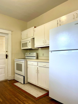1572 Tutwiler Ave, Memphis, Tennessee 38107, 2 Bedrooms Bedrooms, 0 ,1 BathroomBathrooms,Duplex,For Rent,Tutwiler,0,1676