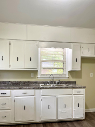3284 Parham St, Memphis, Tennessee 38127, 3 Bedrooms Bedrooms, 0 ,1 BathroomBathrooms,House,For Rent,Parham,0,1683