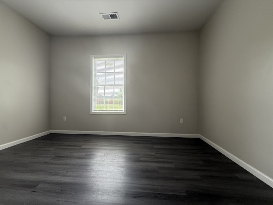 1661 Patton St, Memphis, Tennessee 38106, 4 Bedrooms Bedrooms, ,1 BathroomBathrooms,House,For Rent,Patton,1729