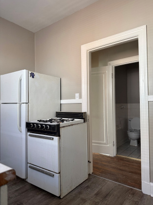 72 Belvedere, Memphis, Tennessee 38104, 2 Bedrooms Bedrooms, 0 ,1 BathroomBathrooms,Apartment,For Rent,Belvedere,0,1792