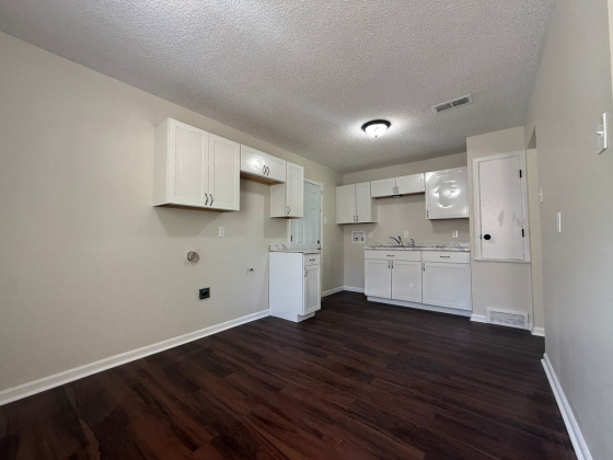 933 Leacrest Ave, Memphis, Tennessee 38109, 3 Bedrooms Bedrooms, 0 ,1 BathroomBathrooms,House,For Rent,Leacrest,0,1814 933 Leacrest Ave, Memphis, Tennessee 38109, 3 Bedrooms Bedrooms, 0 ,1 BathroomBathrooms,House,For Rent,Leacrest,0,1814