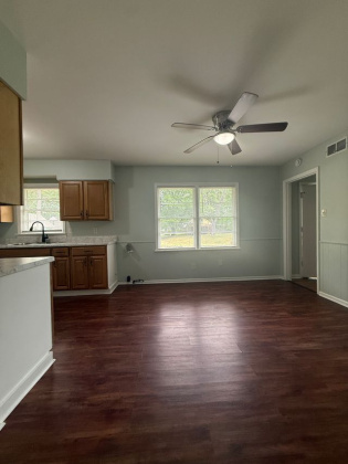 1821 Dale LaVern Rd, Memphis, Tennessee 38116, 4 Bedrooms Bedrooms, 0 ,2 BathroomsBathrooms,House,For Rent,Dale LaVern,0,1817 1821 Dale LaVern Rd, Memphis, Tennessee 38116, 4 Bedrooms Bedrooms, 0 ,2 BathroomsBathrooms,House,For Rent,Dale LaVern,0,1817